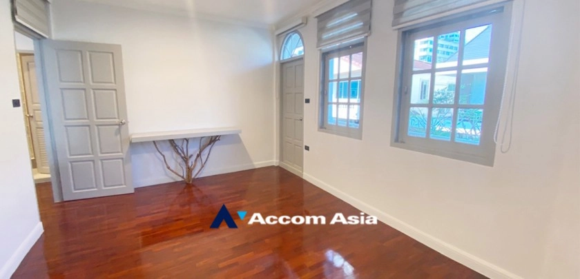 17  3 br House For Rent in Sukhumvit ,Bangkok BTS Thong Lo 100041