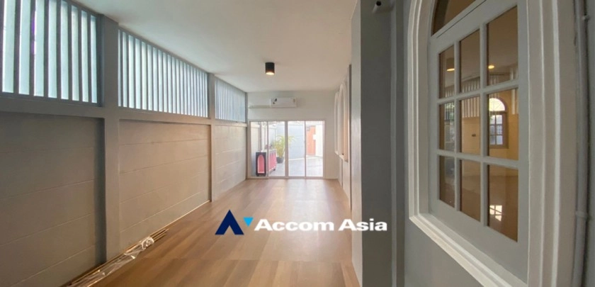 21  3 br House For Rent in Sukhumvit ,Bangkok BTS Thong Lo 100041