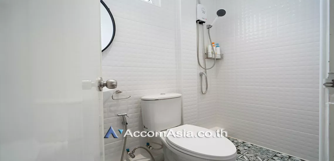 13  4 br House For Rent in Sukhumvit ,Bangkok BTS Thong Lo 100042