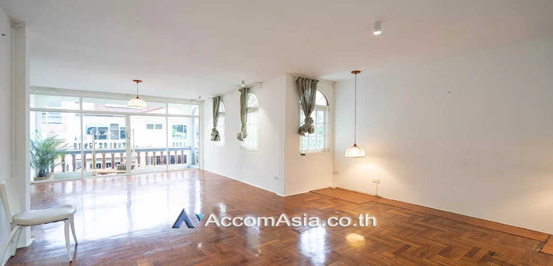 8  4 br House For Rent in Sukhumvit ,Bangkok BTS Thong Lo 100042
