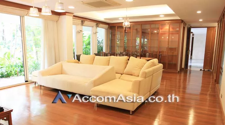  The Lush Greenery Residence Apartment  3 Bedroom for Rent BTS Chong Nonsi in Sathorn Bangkok