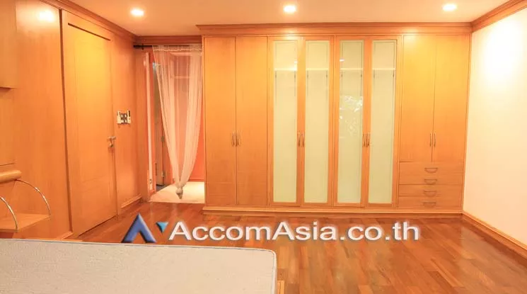 7  3 br Apartment For Rent in Sathorn ,Bangkok BTS Chong Nonsi at The Lush Greenery Residence 1413927