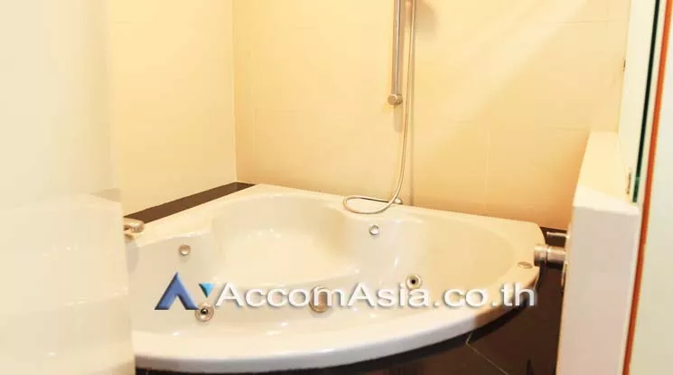 10  3 br Apartment For Rent in Sathorn ,Bangkok BTS Chong Nonsi at The Lush Greenery Residence 1413927