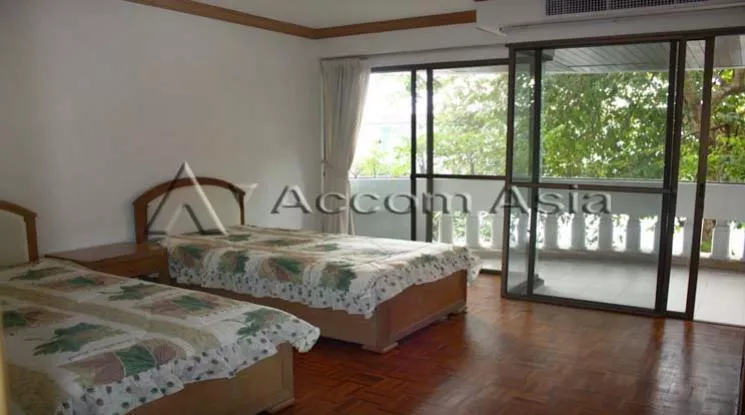 8  3 br Apartment For Rent in Sathorn ,Bangkok BTS Chong Nonsi at Kids Friendly Space 1413930