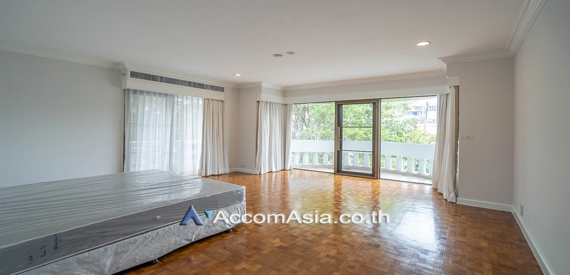 7  3 br Apartment For Rent in Sathorn ,Bangkok BTS Chong Nonsi at Kid Friendly Place Short Walk to Nang Linchi Road 1413932
