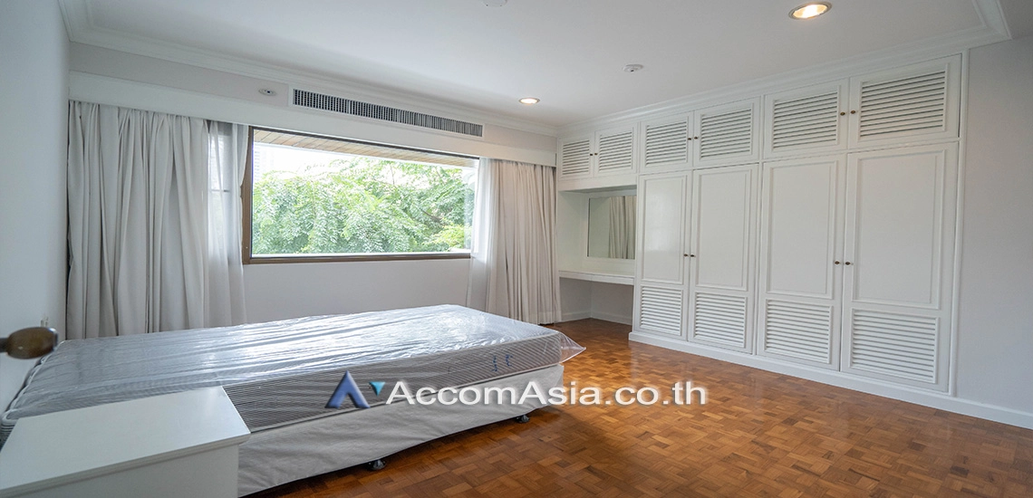 9  3 br Apartment For Rent in Sathorn ,Bangkok BTS Chong Nonsi at Kid Friendly Place Short Walk to Nang Linchi Road 1413932