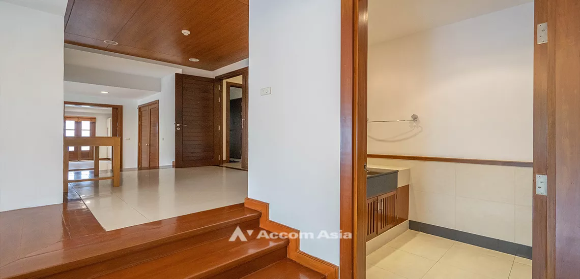 9  3 br Apartment For Rent in Sathorn ,Bangkok BTS Chong Nonsi at Quality Of Living 1413967