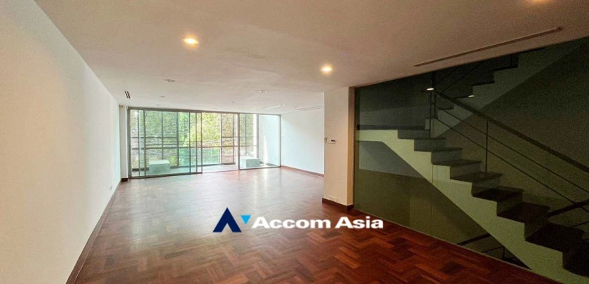 unitHome Office |  3 Bedrooms  House For Rent & Sale in Sukhumvit, Bangkok  near BTS Phrom Phong (110096)