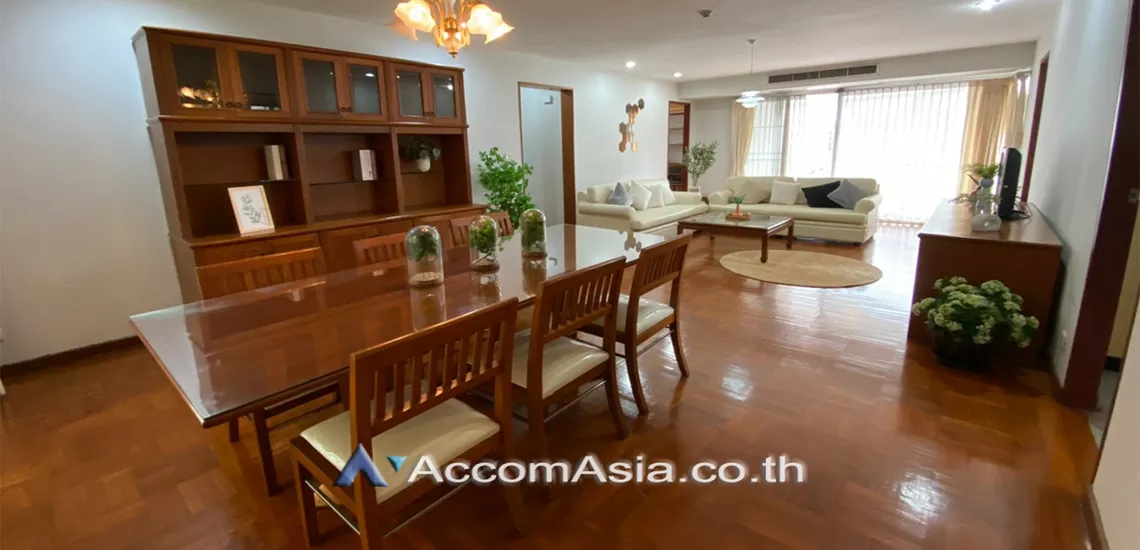 Pet friendly |  Thai Colonial Style Apartment  3 Bedroom for Rent BTS Phrom Phong in Sukhumvit Bangkok