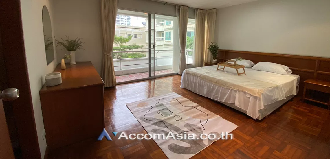 4  3 br Apartment For Rent in Sukhumvit ,Bangkok BTS Phrom Phong at Thai Colonial Style 1002401