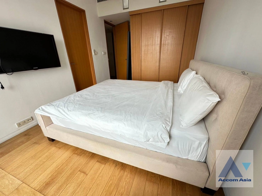 unit 2 Bedrooms  Condominium For Rent & Sale in Sathorn, Bangkok  near BTS Chong Nonsi - MRT Lumphini (1514013)