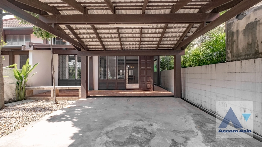 5  3 br House for rent and sale in Sukhumvit ,Bangkok BTS Phra khanong 2314026