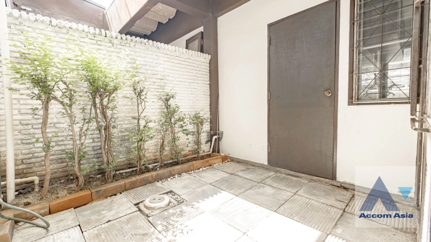 13  3 br House for rent and sale in Sukhumvit ,Bangkok BTS Phra khanong 2314026