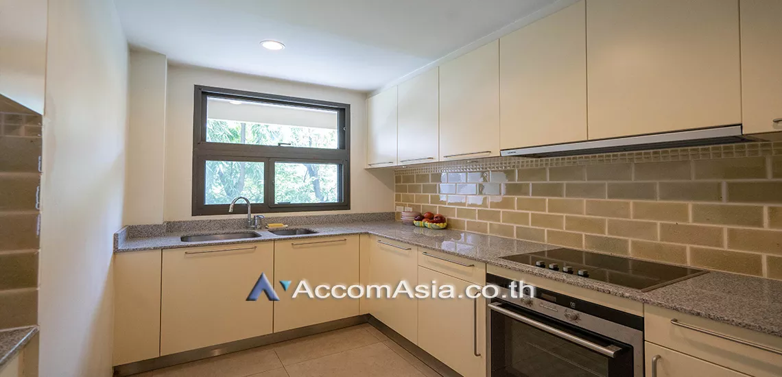 unit 2 Bedrooms  Apartment For Rent in Ploenchit, Bangkok  near BTS Chitlom (1414031)