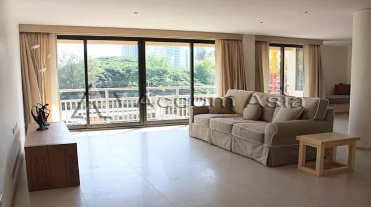  1  4 br Apartment For Rent in Ploenchit ,Bangkok BTS Chitlom at Low Rise - Reach to Chit Lom BTS 1414033