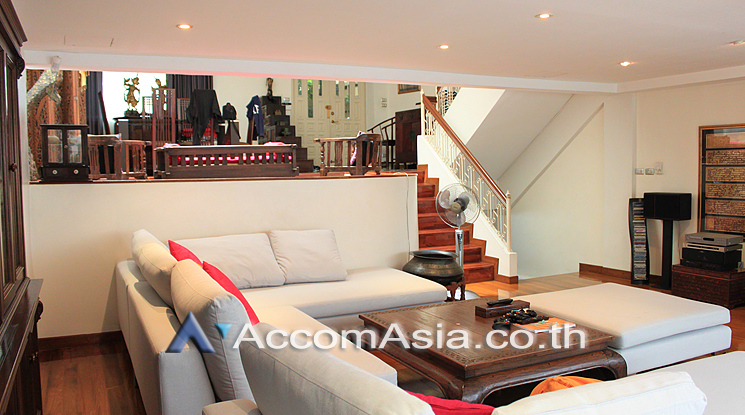 3Townhouse for Sale and Rent Sukhumvit-BTS-Phrom Phong-Bangkok/ AccomAsia