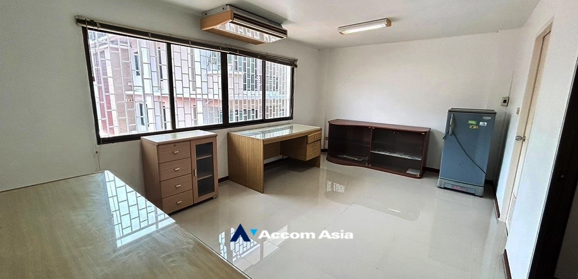 10  3 br House for rent and sale in Sukhumvit ,Bangkok BTS Phra khanong 2514094