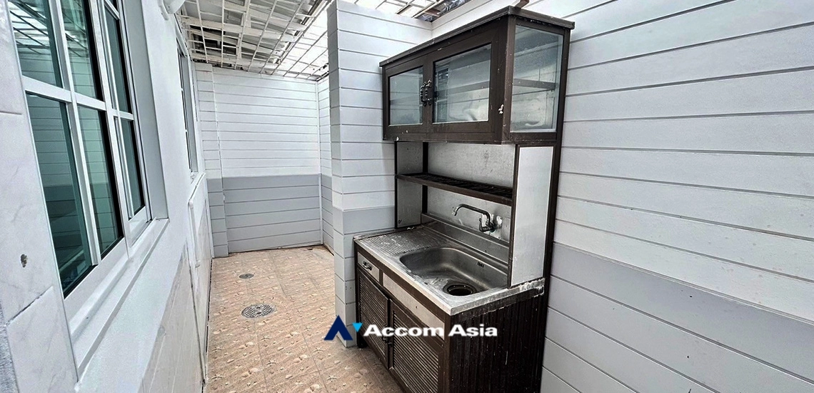 13  3 br House for rent and sale in Sukhumvit ,Bangkok BTS Phra khanong 2514094