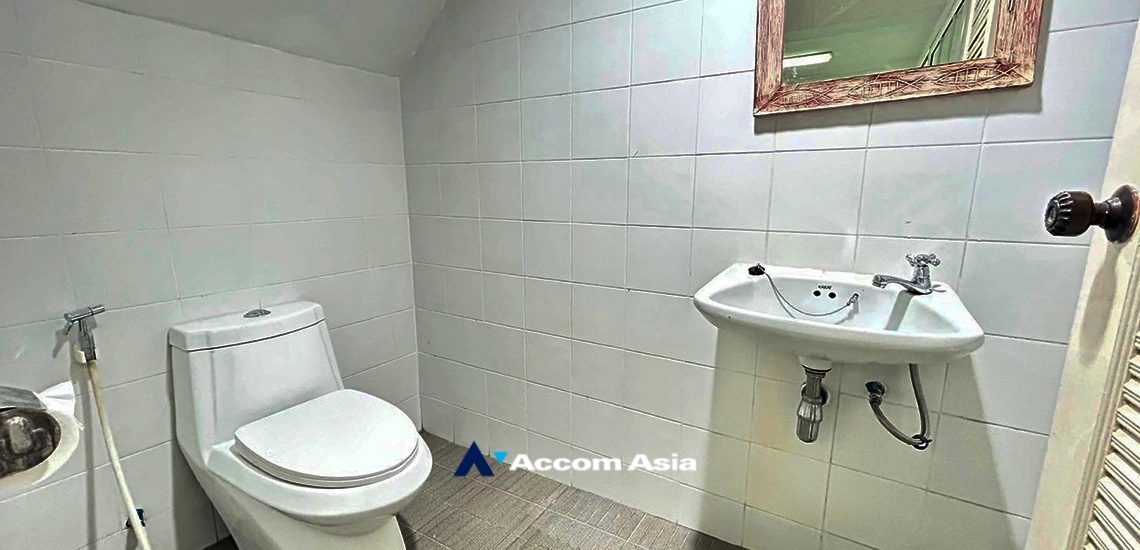 11  3 br House for rent and sale in Sukhumvit ,Bangkok BTS Phra khanong 2514094