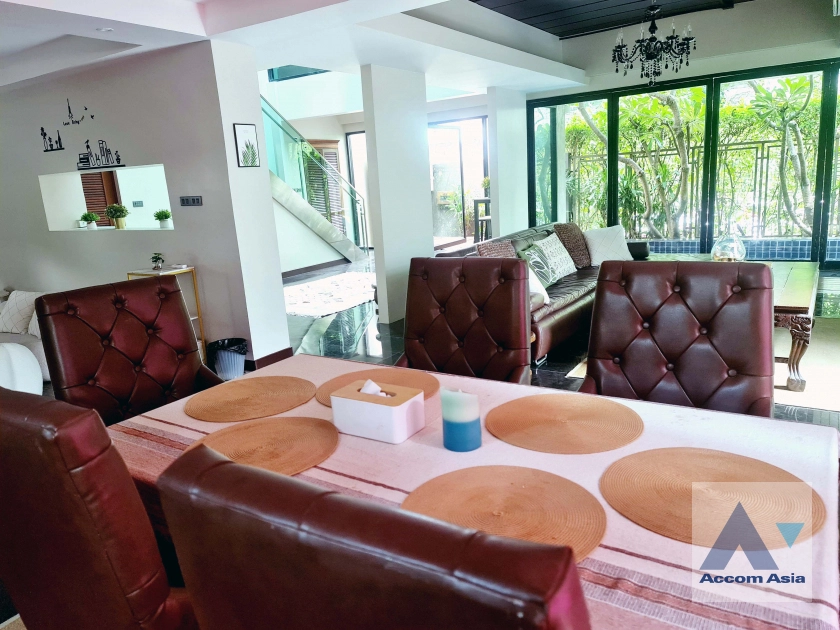 5  3 br House for rent and sale in Sukhumvit ,Bangkok BTS Thong Lo 1914114