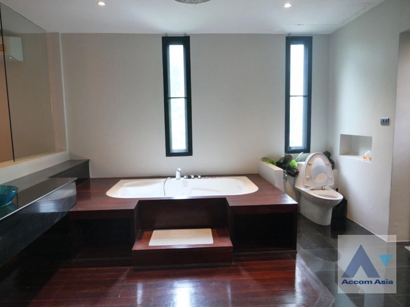 17  3 br House for rent and sale in Sukhumvit ,Bangkok BTS Thong Lo 1914114