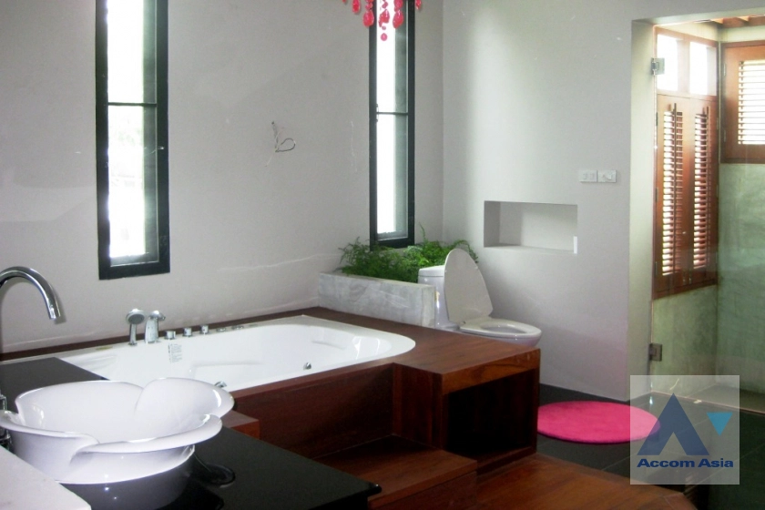 18  3 br House for rent and sale in Sukhumvit ,Bangkok BTS Thong Lo 1914114