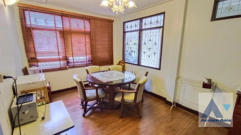 12  3 br House for rent and sale in Sathorn ,Bangkok BTS Chong Nonsi 1714115