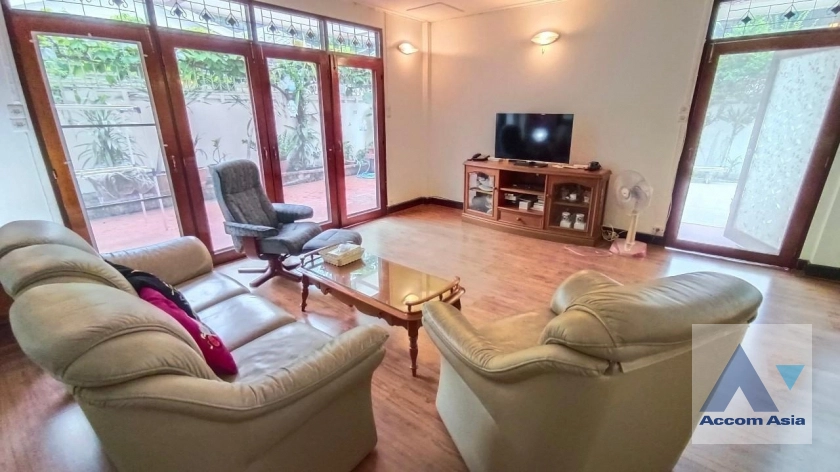  1  3 br House for rent and sale in Sathorn ,Bangkok BTS Chong Nonsi 1714115