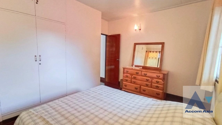 27  3 br House for rent and sale in Sathorn ,Bangkok BTS Chong Nonsi 1714115