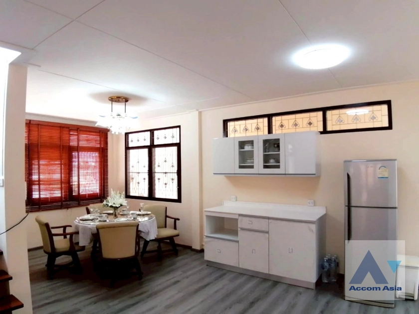 14  3 br House for rent and sale in Sathorn ,Bangkok BTS Chong Nonsi 1714115