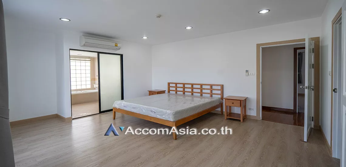 5  3 br Apartment For Rent in Sathorn ,Bangkok BTS Sala Daeng - MRT Lumphini at Secluded Ambiance 1414116