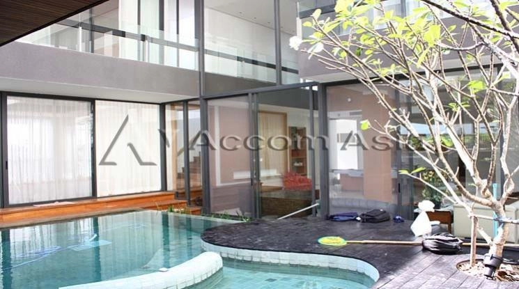 Private Swimming Pool |  4 Bedrooms  House For Rent in Sathorn, Bangkok  near BTS Sala Daeng (1914119)