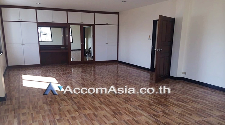 5  4 br House for rent and sale in Sukhumvit ,Bangkok BTS Thong Lo at Sukhumvit Villa 50078