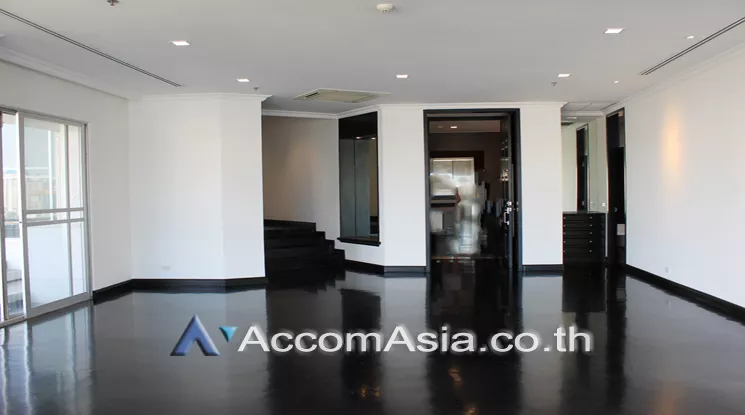  2  4 br Apartment For Rent in Sathorn ,Bangkok BTS Chong Nonsi at The Contemporary Living 1414123
