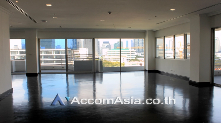 unit 4 Bedrooms  Apartment For Rent in Sathorn, Bangkok  near BTS Chong Nonsi (1414123)