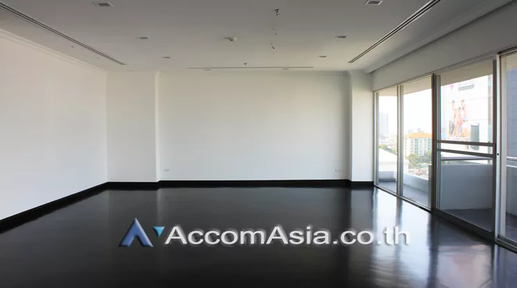 4  4 br Apartment For Rent in Sathorn ,Bangkok BTS Chong Nonsi at The Contemporary Living 1414123
