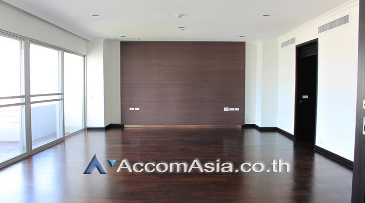  1  4 br Apartment For Rent in Sathorn ,Bangkok BTS Chong Nonsi at Private Low-Rise Residence Only 7 Units in Project 1414123