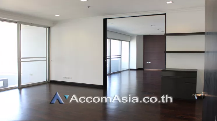8  4 br Apartment For Rent in Sathorn ,Bangkok BTS Chong Nonsi at The Contemporary Living 1414123