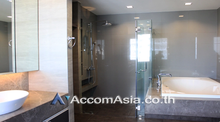 9  4 br Apartment For Rent in Sathorn ,Bangkok BTS Chong Nonsi at Private Low-Rise Residence Only 7 Units in Project 1414123