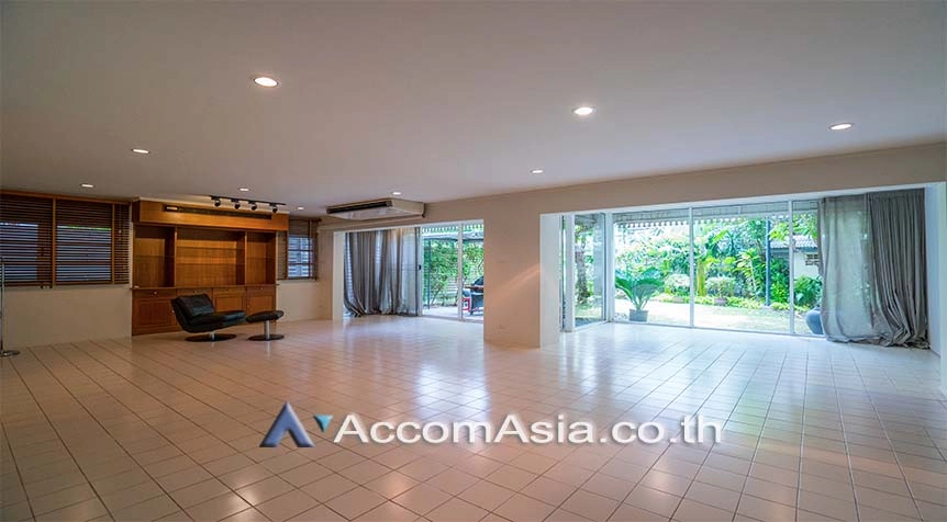 unitPet friendly |  3 Bedrooms  House For Rent in Sukhumvit, Bangkok  near BTS Phrom Phong (2314124)