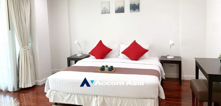 7  3 br Apartment For Rent in Silom ,Bangkok BTS Surasak at High-end Low Rise  1414133