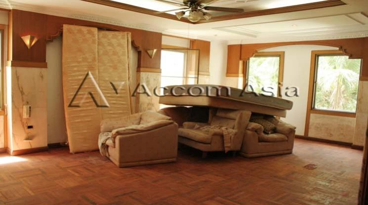 6  9 br House for rent and sale in Sukhumvit ,Bangkok BTS Thong Lo at Sukhumvit Villa 50081