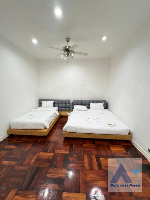 44  9 br House For Rent in Sukhumvit ,Bangkok BTS Thong Lo at Sukhumvit Villa 50081