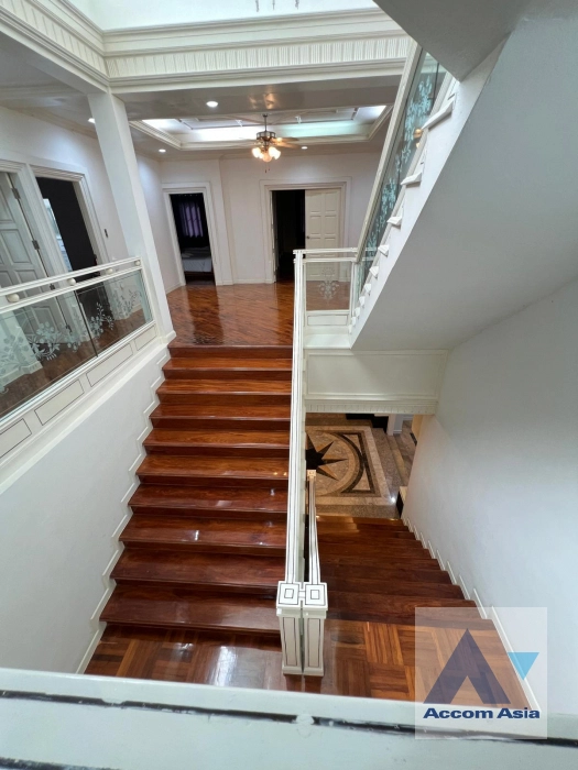 20  9 br House For Rent in Sukhumvit ,Bangkok BTS Thong Lo at Sukhumvit Villa 50081