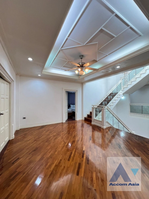 29  9 br House For Rent in Sukhumvit ,Bangkok BTS Thong Lo at Sukhumvit Villa 50081