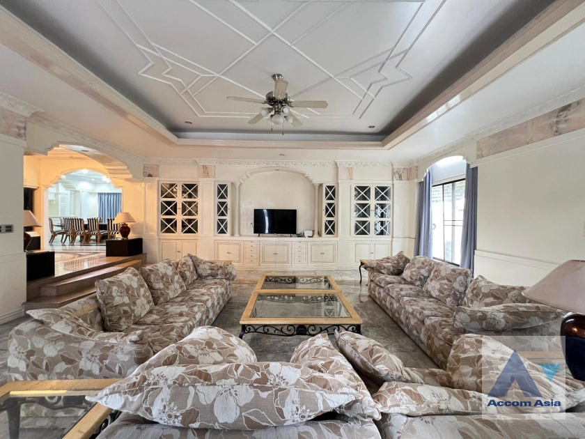 6  9 br House For Rent in Sukhumvit ,Bangkok BTS Thong Lo at Sukhumvit Villa 50081