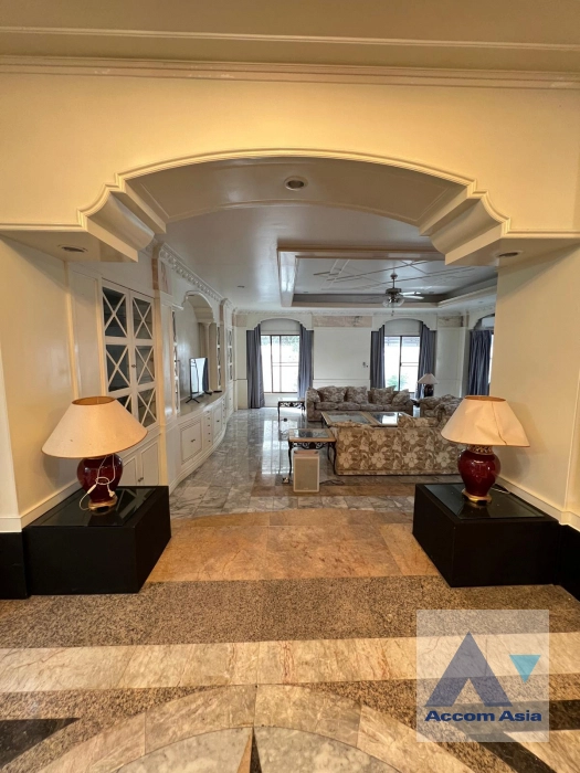 9  9 br House For Rent in Sukhumvit ,Bangkok BTS Thong Lo at Sukhumvit Villa 50081