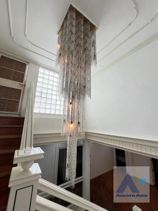 28  9 br House For Rent in Sukhumvit ,Bangkok BTS Thong Lo at Sukhumvit Villa 50081