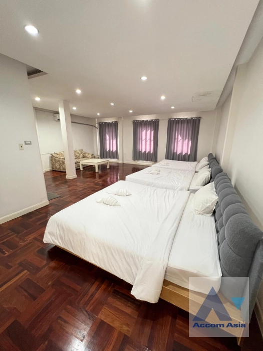 35  9 br House For Rent in Sukhumvit ,Bangkok BTS Thong Lo at Sukhumvit Villa 50081