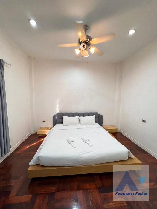 45  9 br House For Rent in Sukhumvit ,Bangkok BTS Thong Lo at Sukhumvit Villa 50081